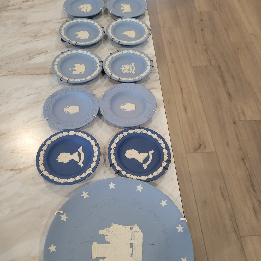 Wedgewood Plate Collection, 12 Pieces